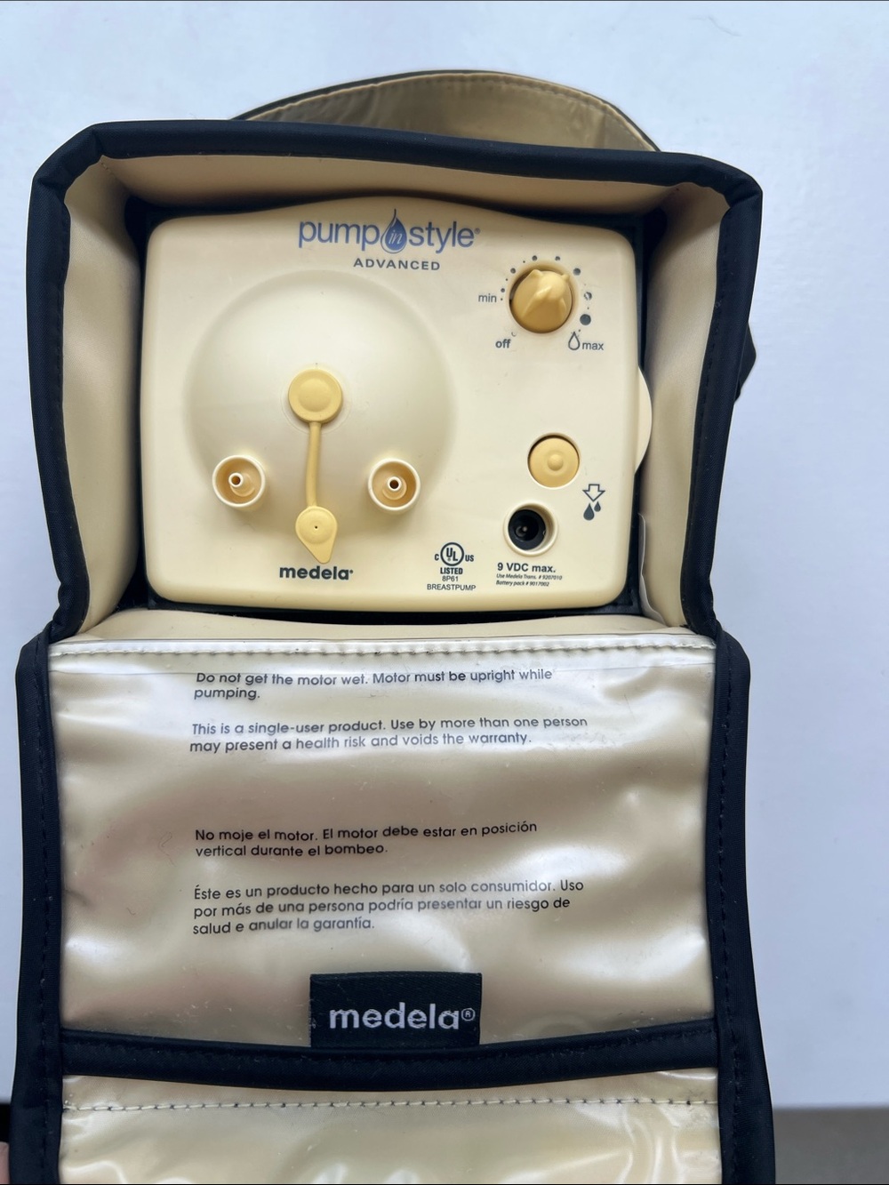 Medela Pump In Style Advanced Cream Electric Breast Pump with Black Case Accents